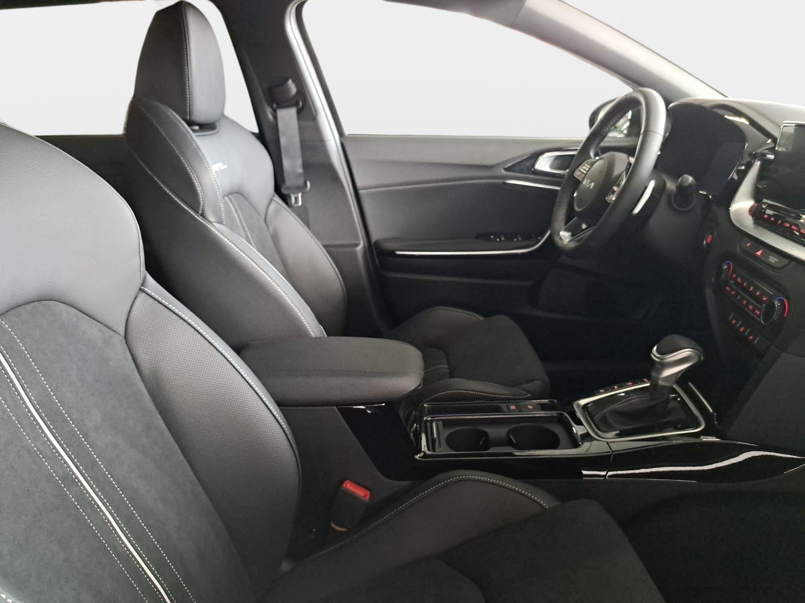 Kia CEED SW 1.5 T-GDI DCT7 GT-LINE TECHNOLOGIE LEDER