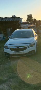 Opel Insignia Country Tourer 2.0 Biturbo 4x4 - Opel Insignia CT mit Diesel-Antrieb: Automatik