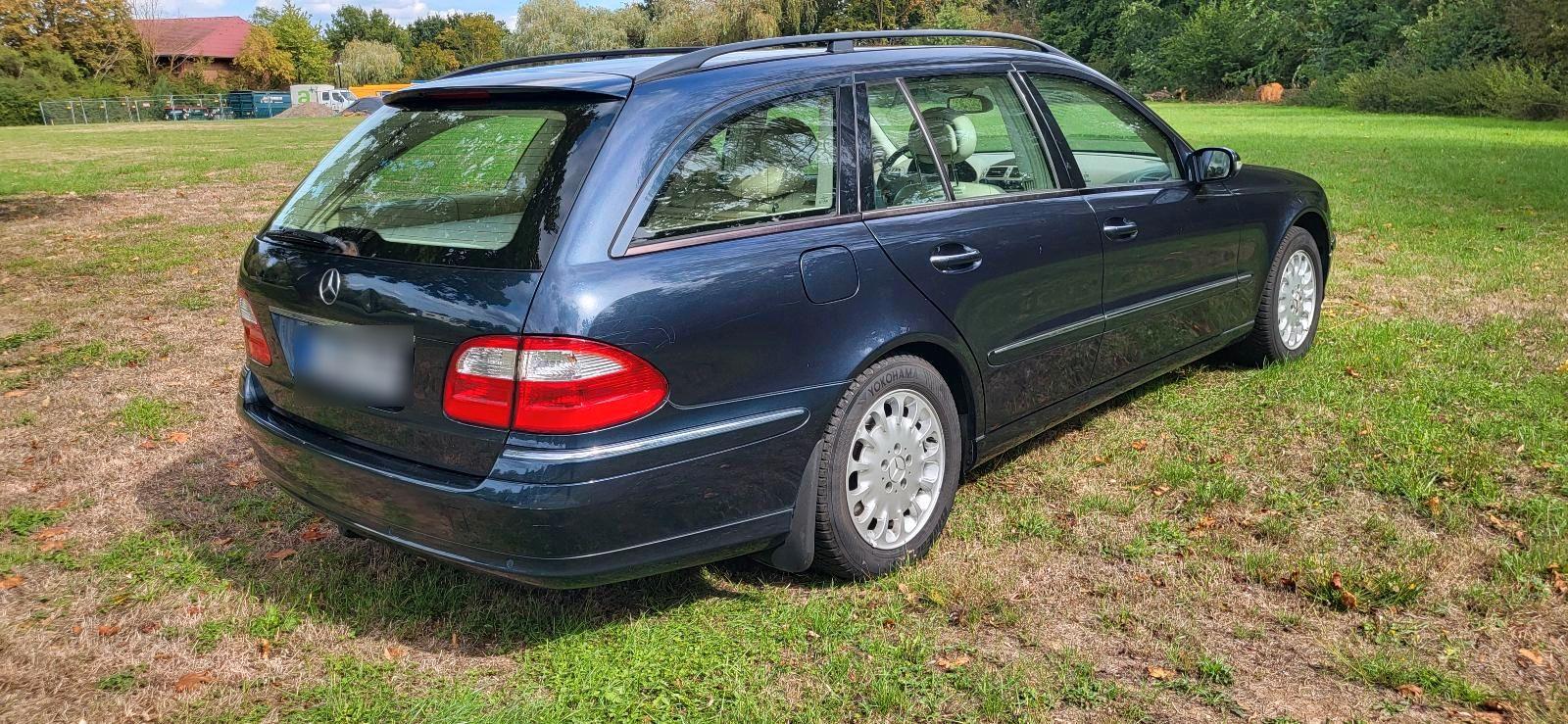 Mercedes-Benz E240 2004 — photo 5