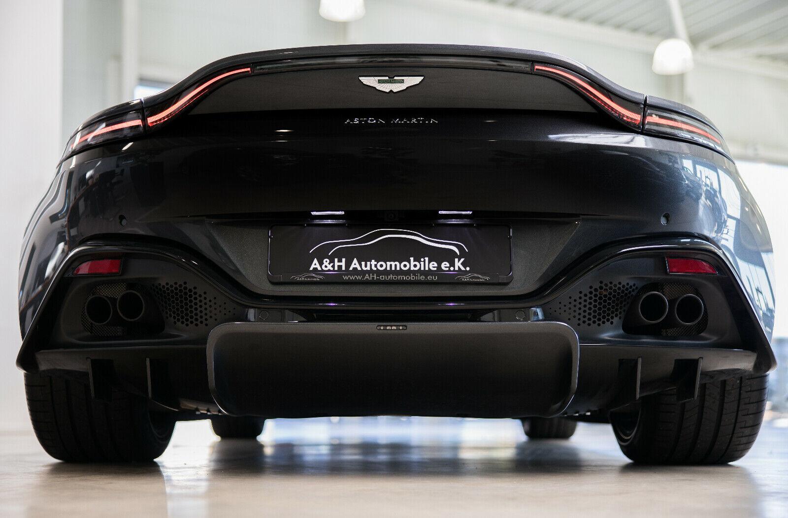 showroom-image-top