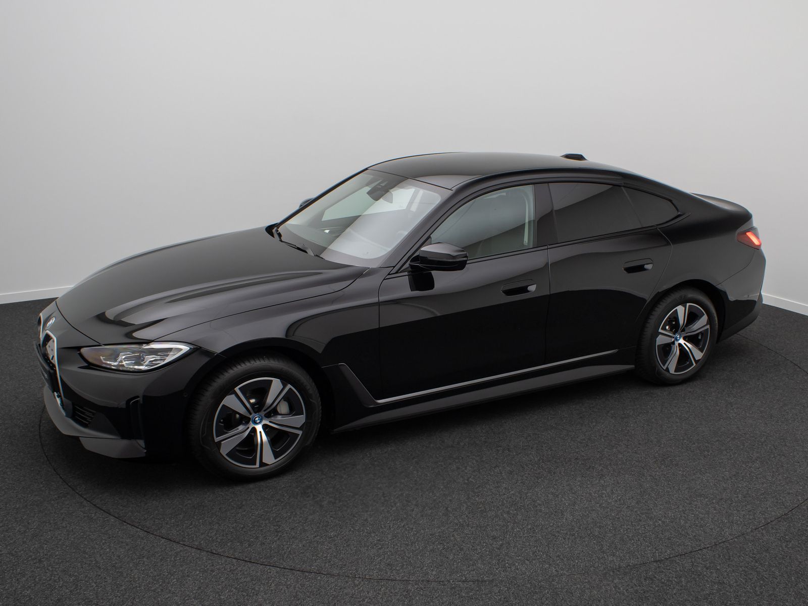Fahrzeugabbildung BMW i4 eD40 Gran Coupe DAB Kamera Widscreen Sportstz