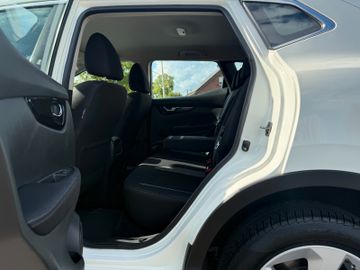 Nissan Qashqai - 9