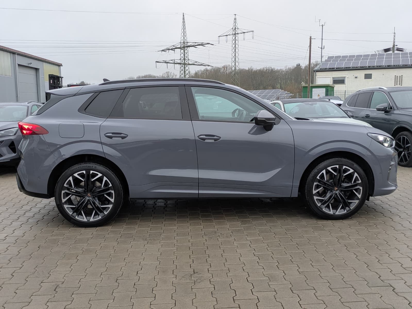 Fahrzeugabbildung CUPRA Terramar 2.0 TSI 4D VZ HUD*MATRIX*PANO*DCC*20"