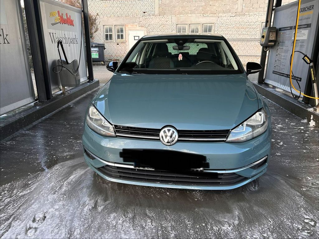 Image of Volkswagen Golf