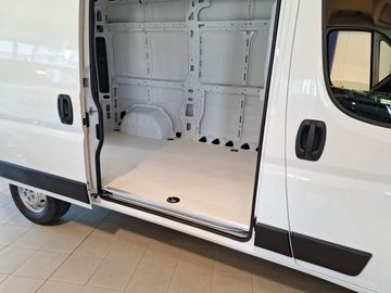 Peugeot Boxer HDi 330 L2H2 S&S