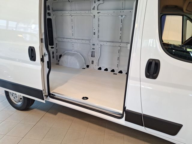 Peugeot Boxer HDi 330 L2H2 S&S