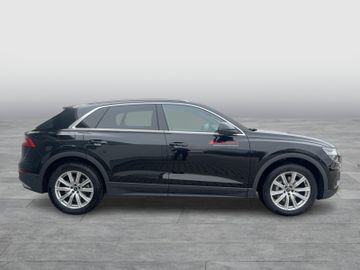 Audi Q8 - 6
