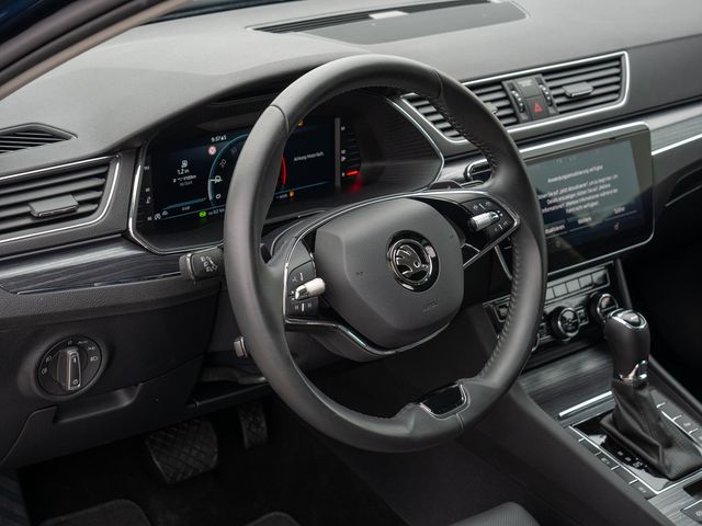 Foto Nummer 15: SKODA Superb