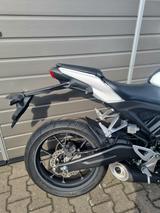 Honda CB 125 R *weiß* 3x auf Lager - HONDA CB 125 R