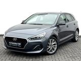 Hyundai i30 Passion + 1.4 / AUTOMATIK/LED/NAVI/CAM/APP/ - Hyundai i30 mit Benzin-Antrieb: Automatik