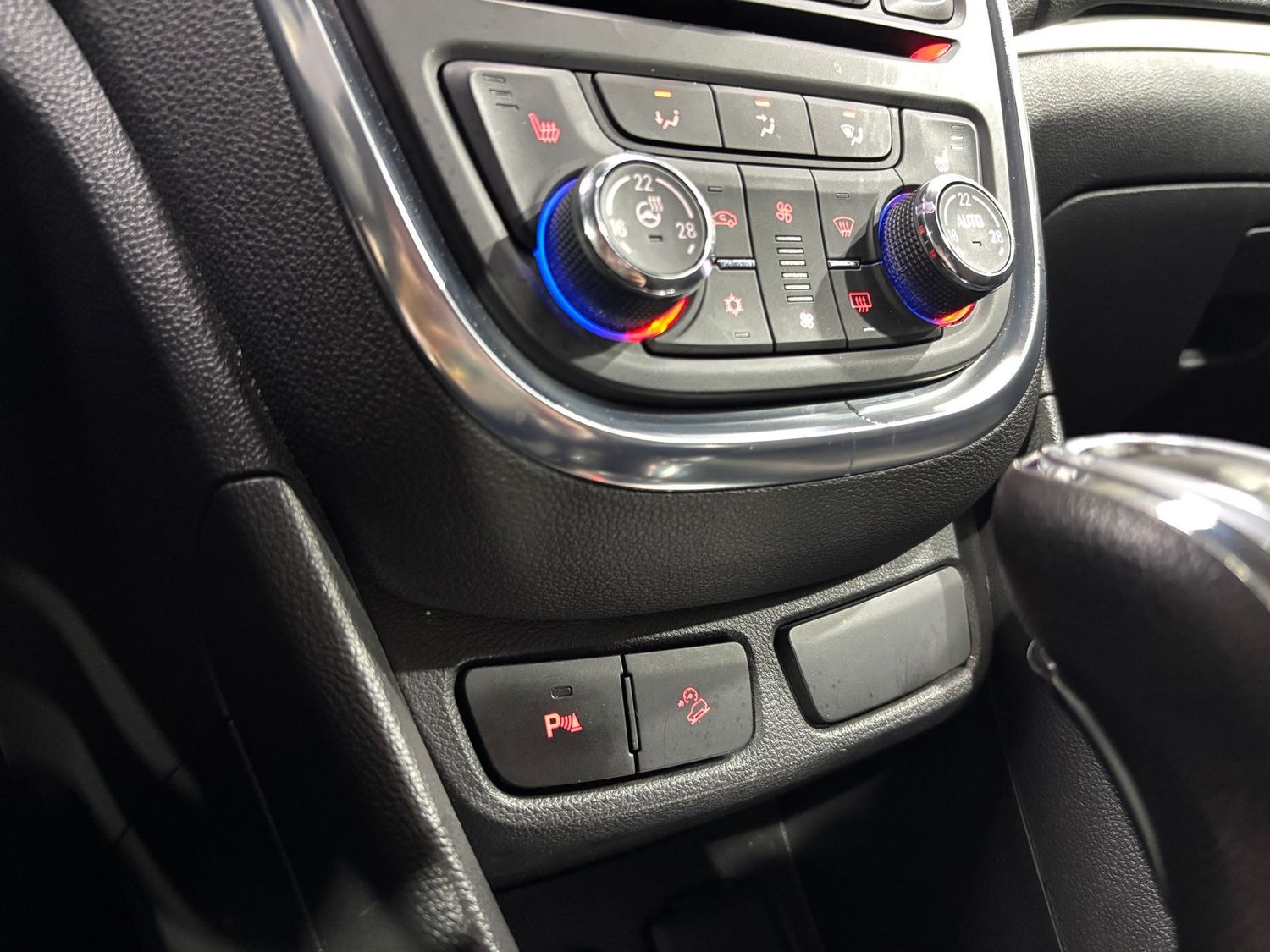 Fahrzeugabbildung Opel Mokka Edition#Xenon#Klima#Tempomat#PDC