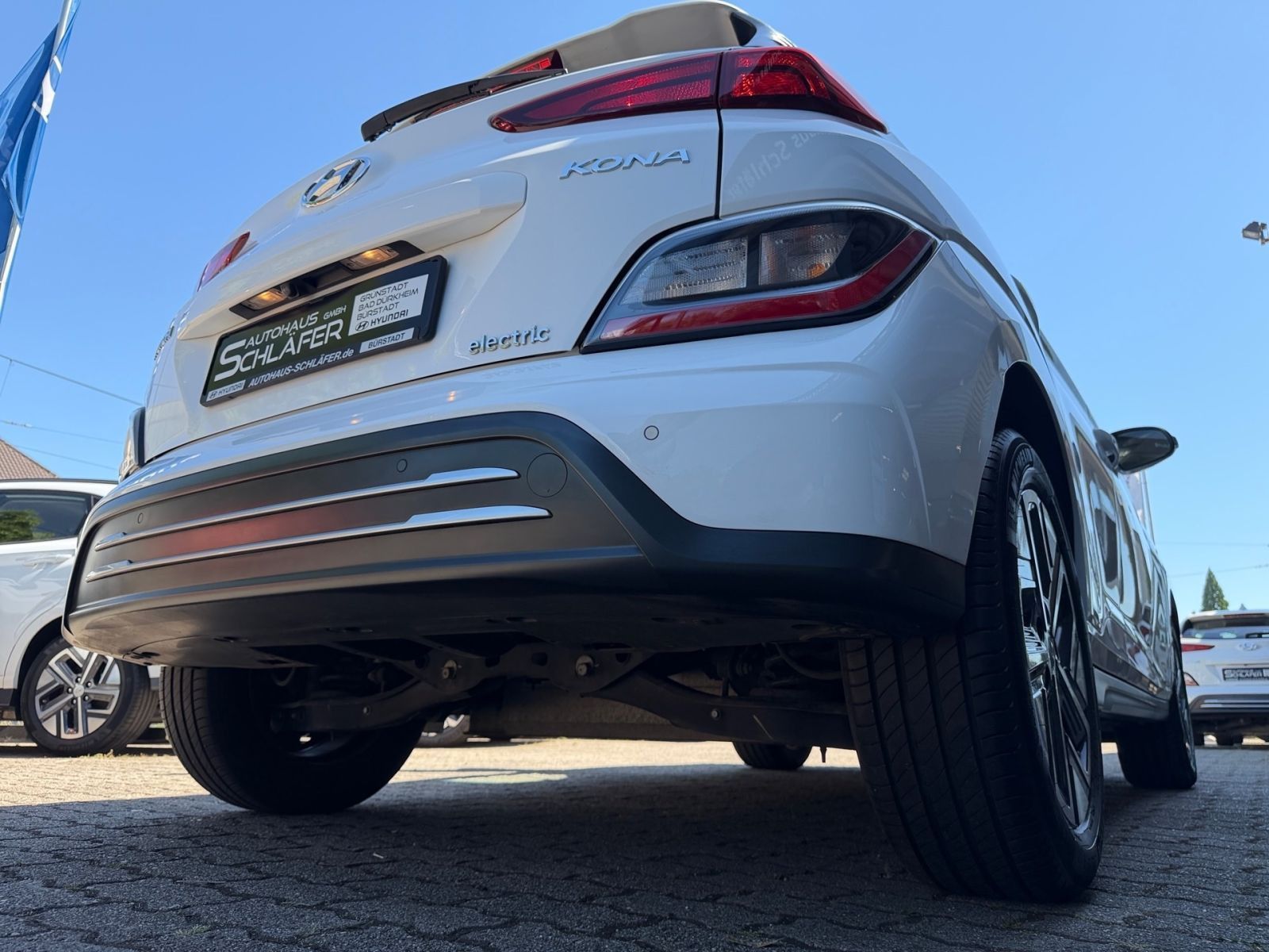 Fahrzeugabbildung Hyundai KONA Select Elektro 11 kW OBC Sitzheizung