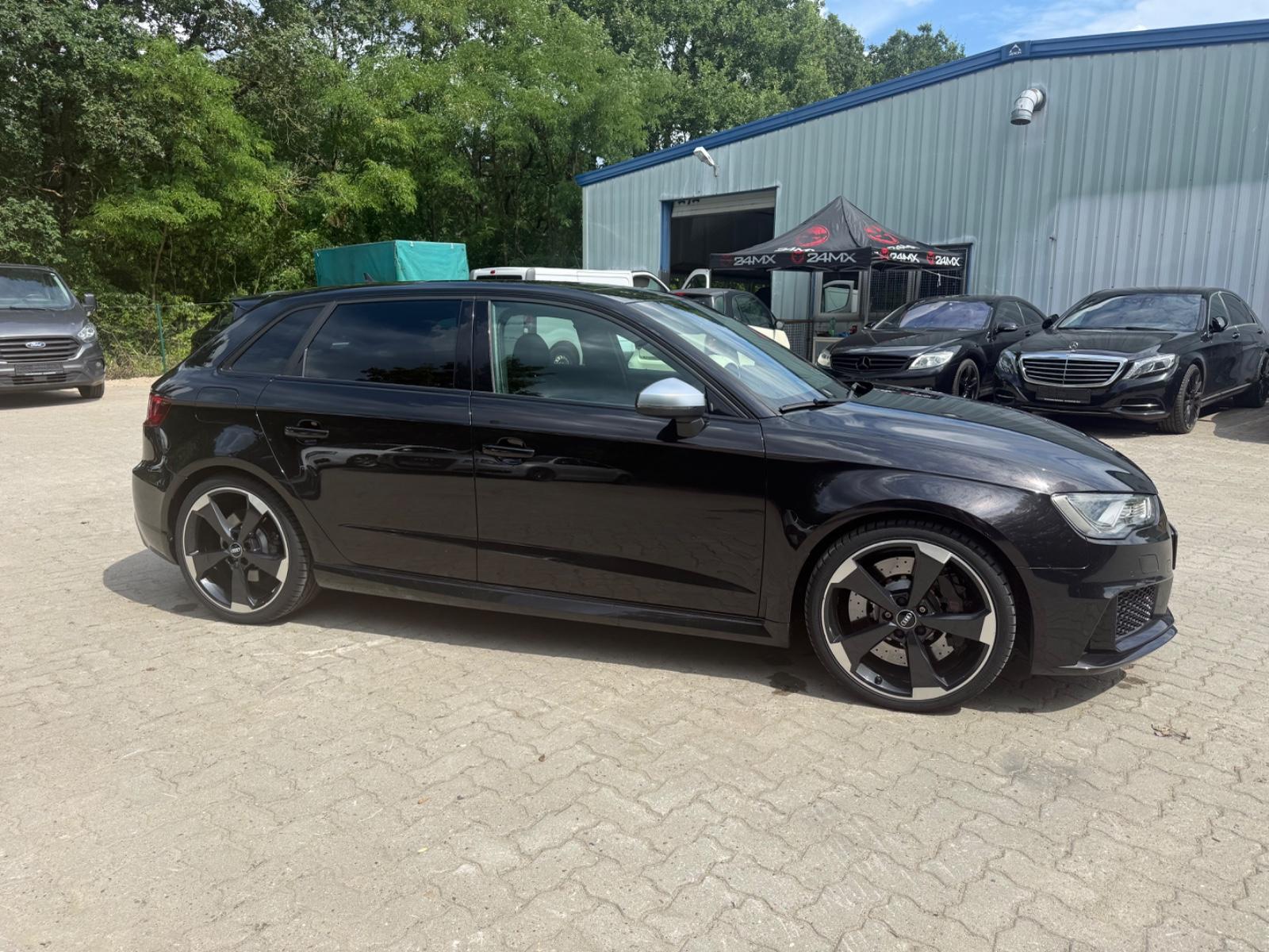 Audi RS3 Sportback 2.5 TFSI 367 ch BVA quattro / Toit panoramique / Magnetic Ride / Cuir Nappa / Jantes 19"