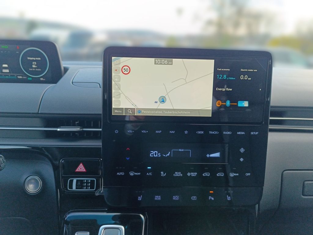HYUNDAI Staria 1.6 T-GDI Hybrid Navi