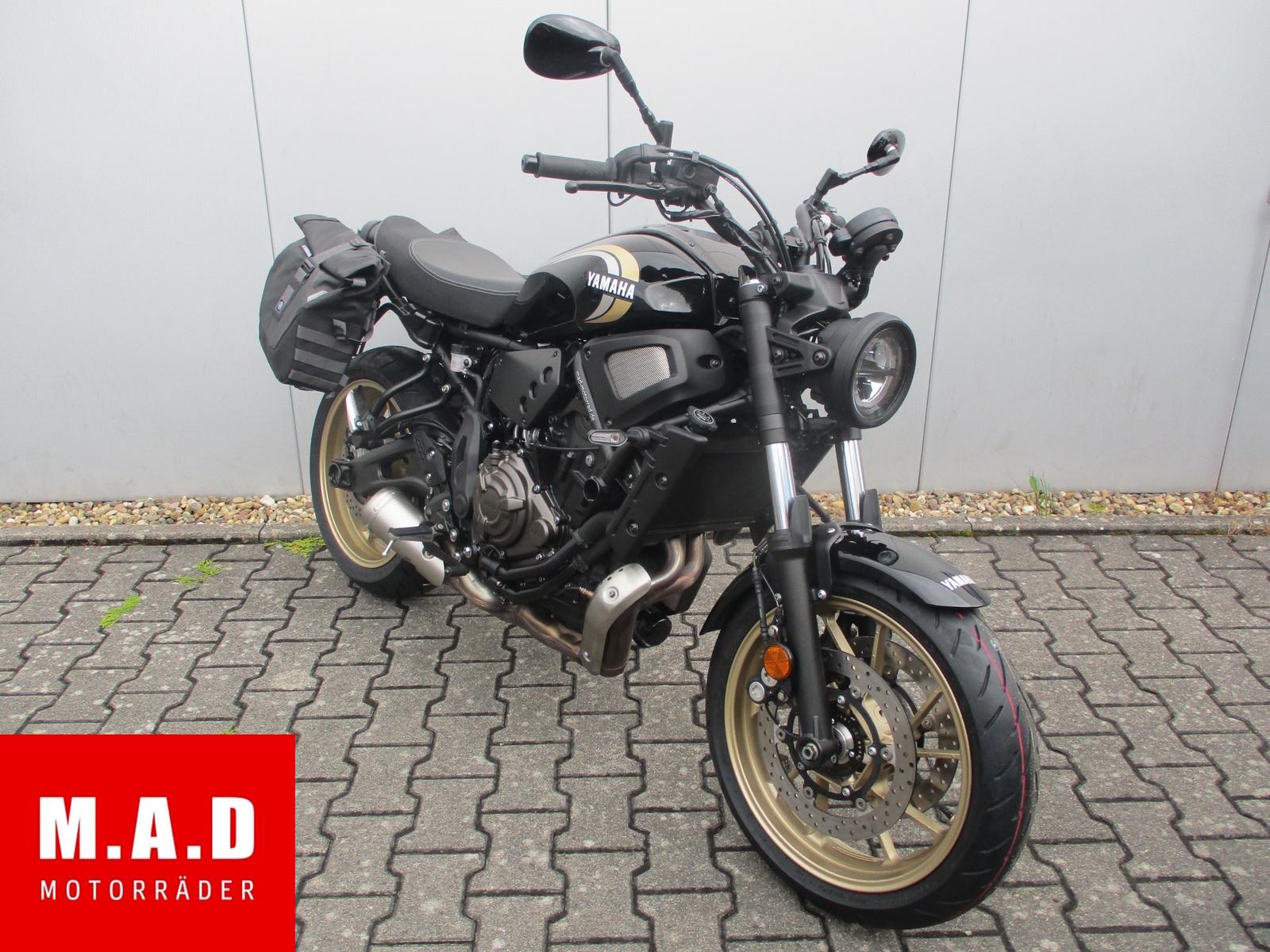 Yamaha XSR700 