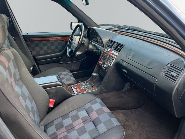 MERCEDES-BENZ C 36 AMG – Bild 9