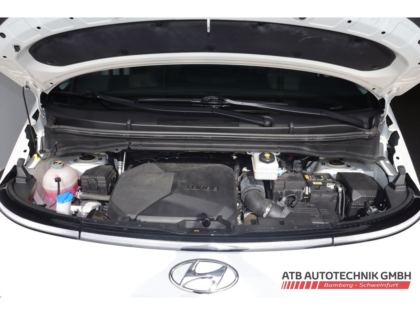 Fahrzeugabbildung Hyundai STARIA Prime 2WD 2.2 CRDi Park-Paket Navi Bose K