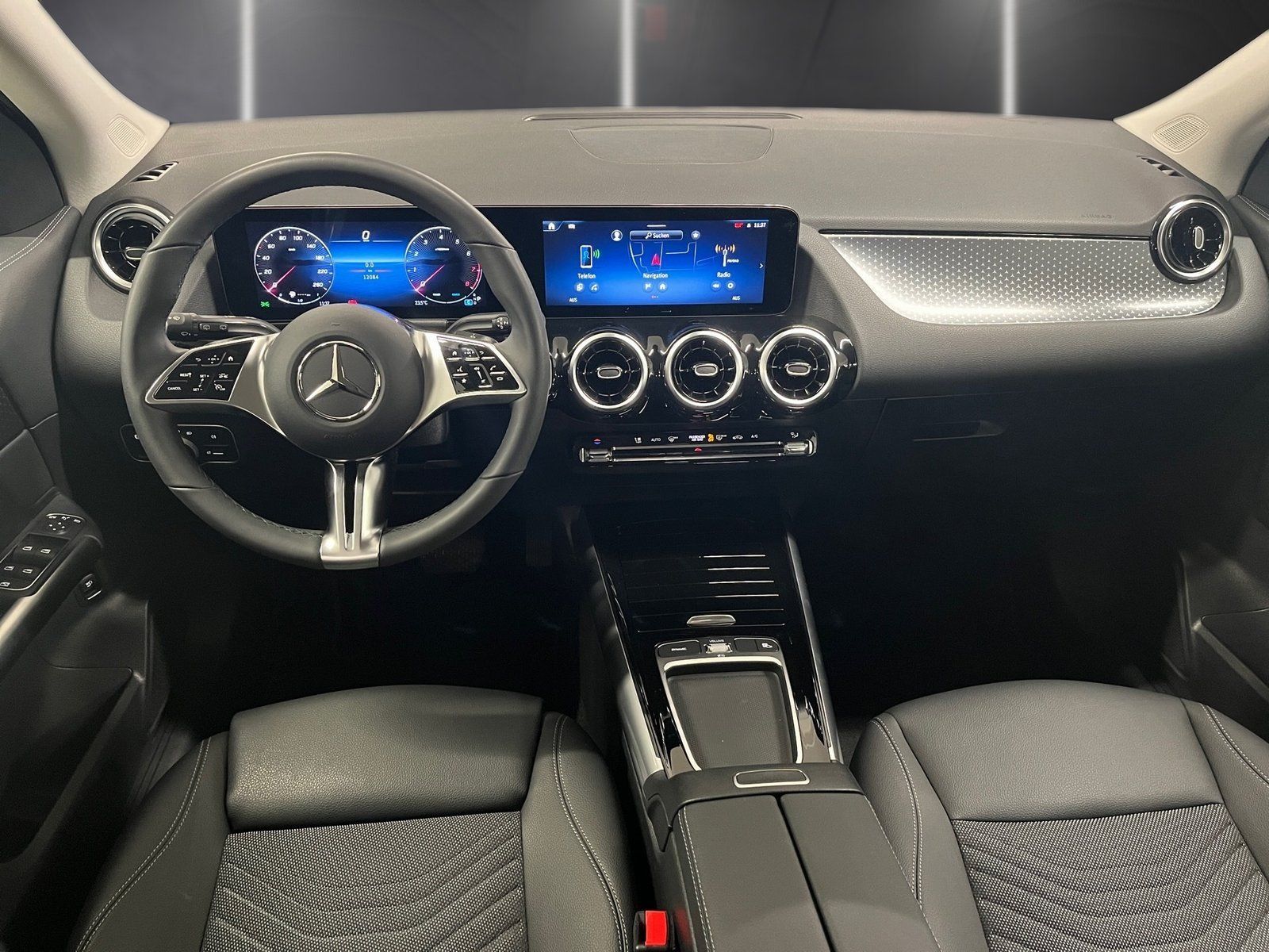 Fahrzeugabbildung Mercedes-Benz GLA 180 Progressive Advanc*Totwinkel*CarPlay*LED