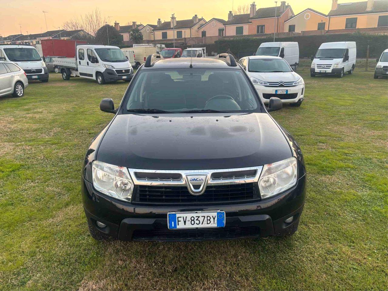Dacia Duster 2011 — rear view