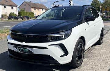 Opel Grandland GSe 1.6 PlugIn Hybrid 4 AHK Matrix-LED