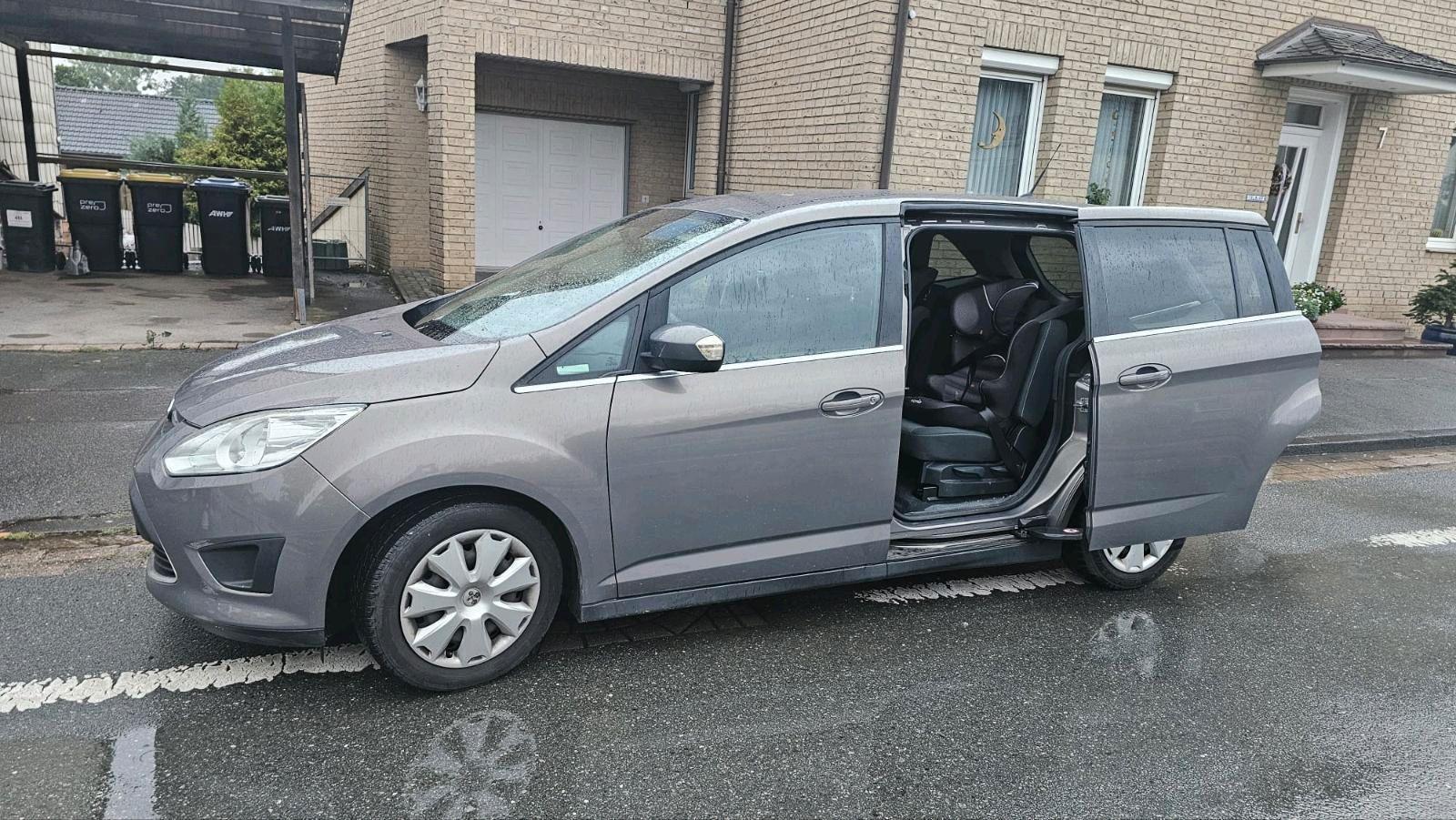 Ford C-MAX 2012 — photo 5
