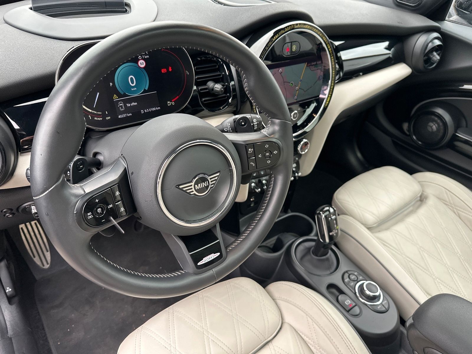 Fahrzeugabbildung MINI John Cooper Works Sport-Aut. NAV+LED+PANO+HUD