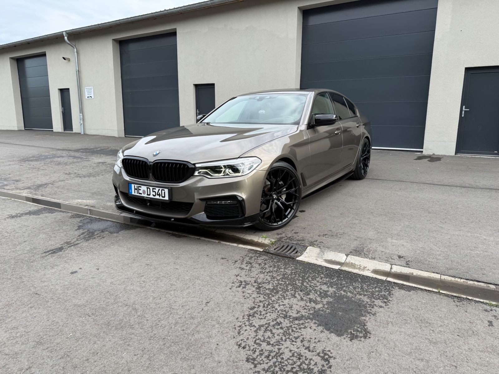 BMW 540i M-Paket 21Zoll HUD, Pano, B&amp;W, ohne OPF