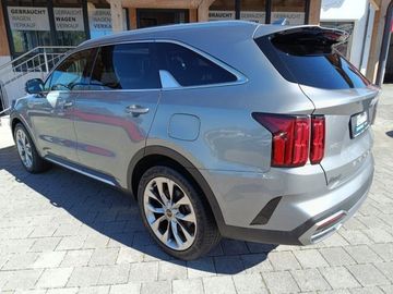 KIA Sorento - 10