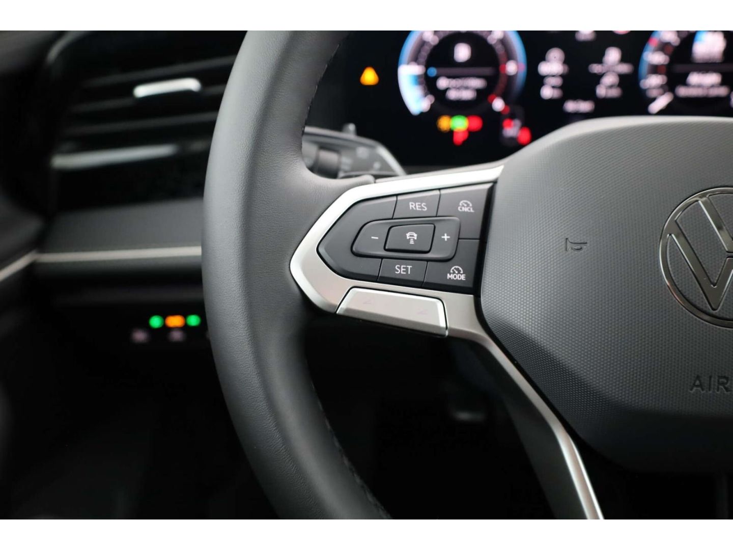Volkswagen Passat - Bild 15