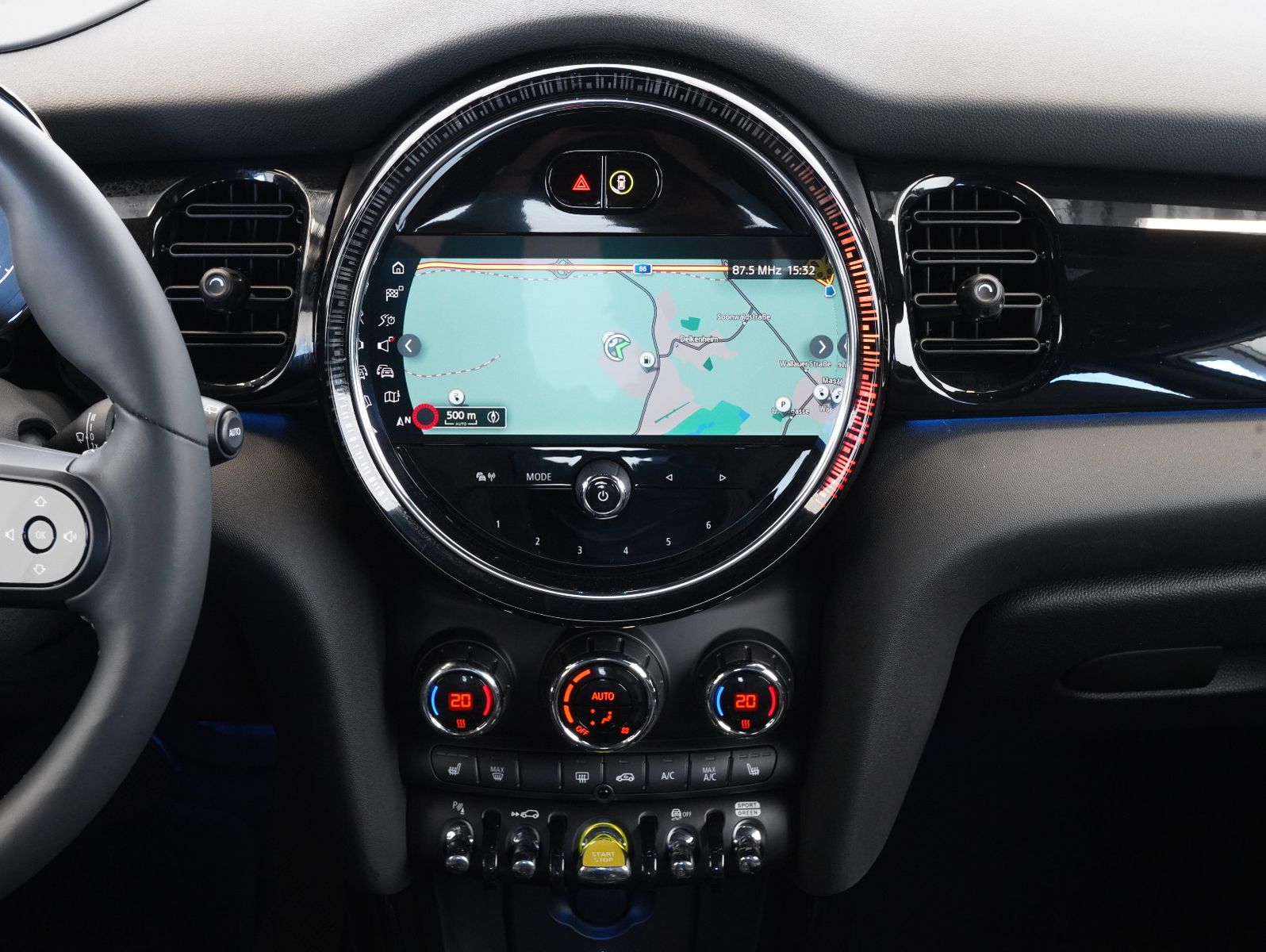 Fahrzeugabbildung MINI Cooper SE Classic Trim YOURS/LED/NAVI/WÄRMEPUMPE