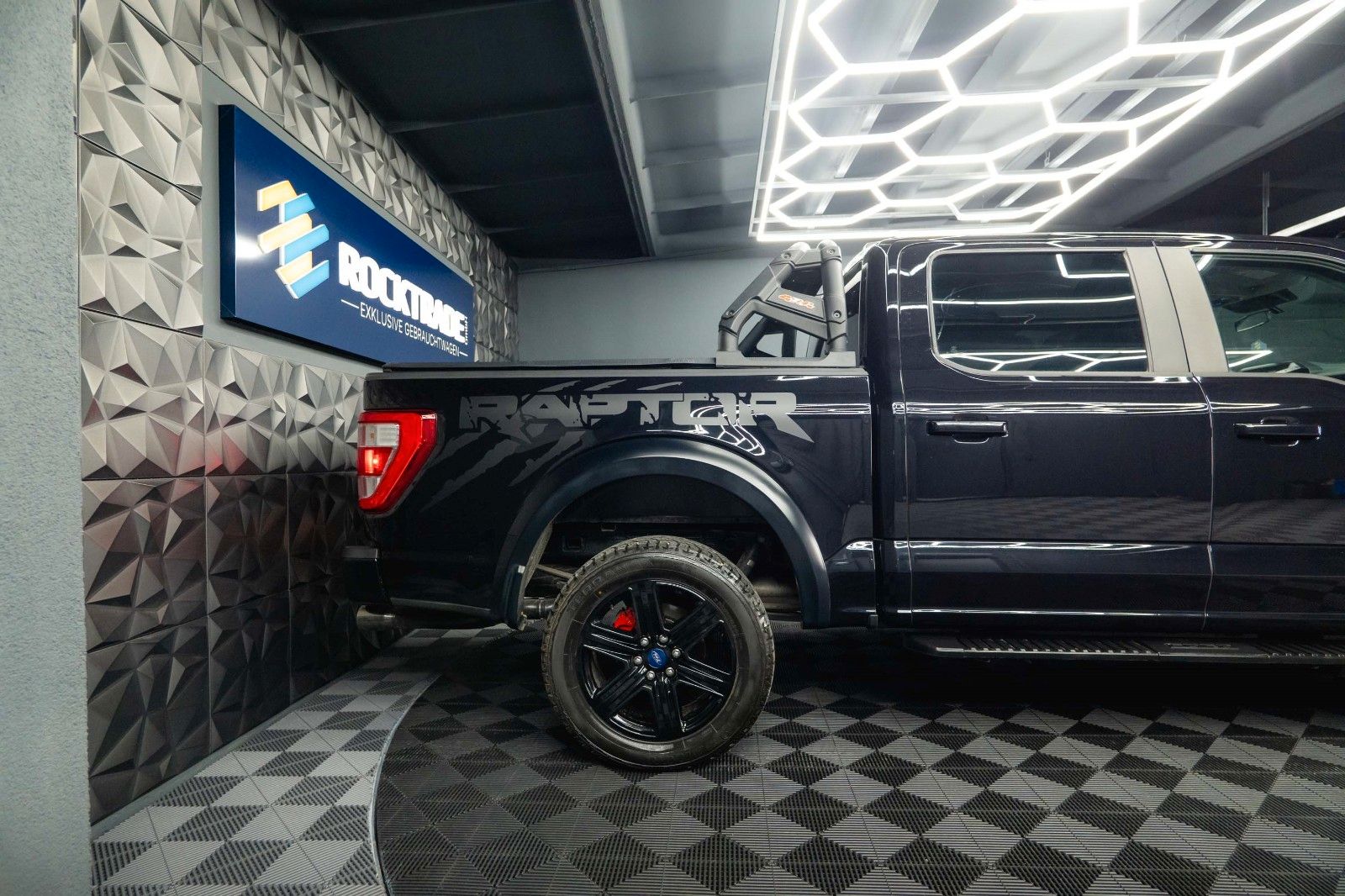 Fahrzeugabbildung Ford F150 5.0L V8 4x4 Offroad SuperCrew RAPTOR 19%