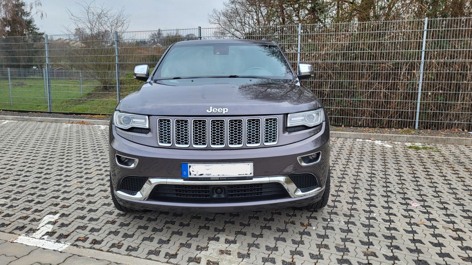 Jeep Grand Cherokee Summit 5.7 V8 HEMI