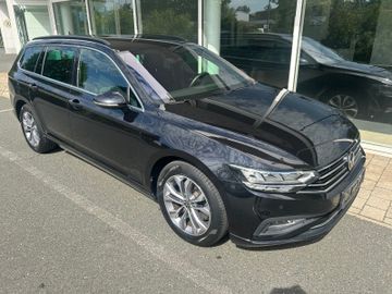 Volkswagen Passat Variant - 1