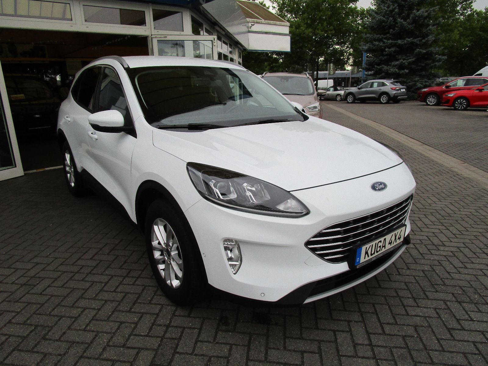 Ford Kuga Aut. Hybrid 4X4"Titanium"Navi+AHK