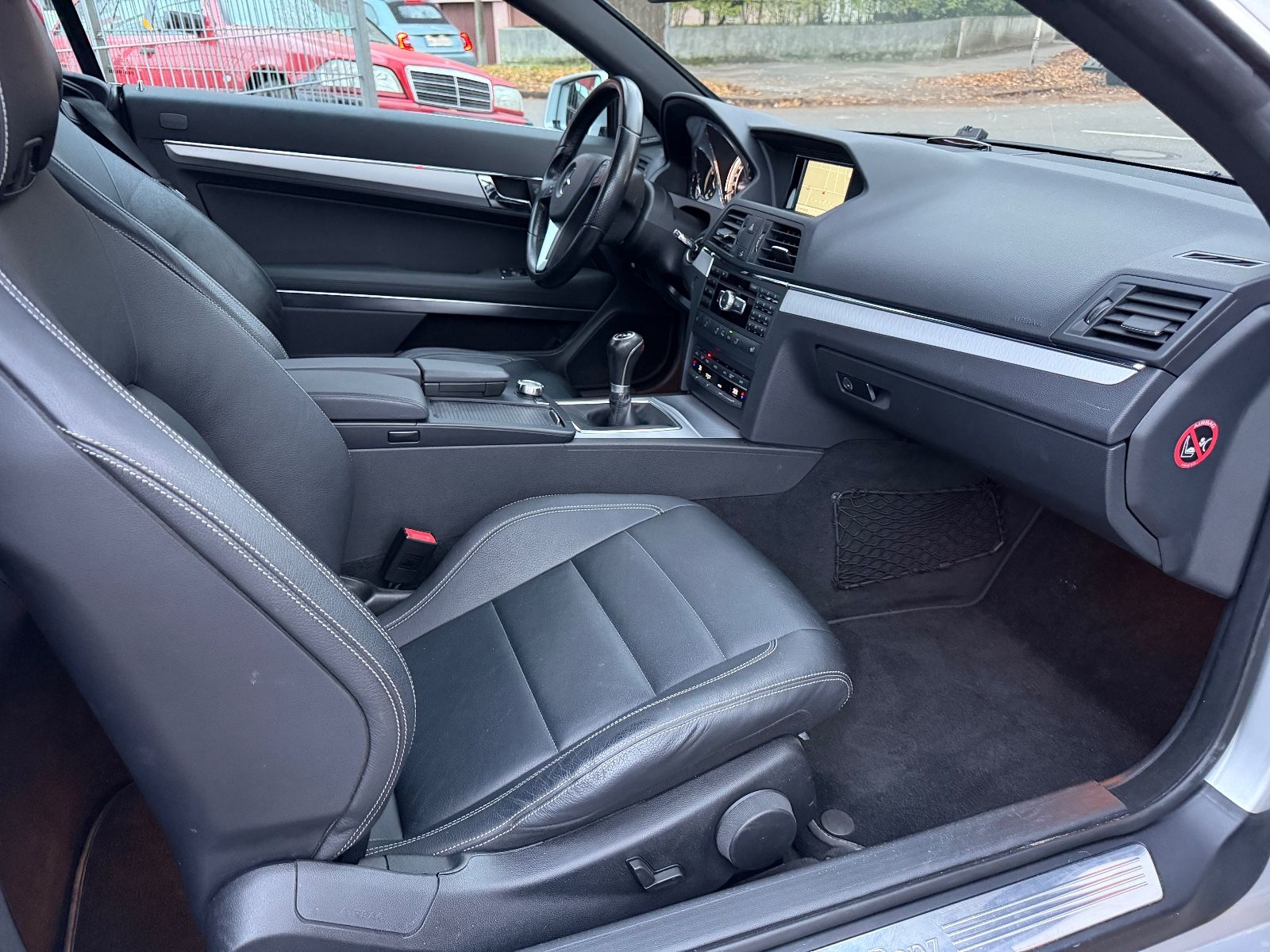 Fahrzeugabbildung Mercedes-Benz E 220 CDI Cabrio AIRSCARF*BIXENON*HARMANKARDON