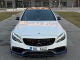 Mercedes-Benz C 63 AMG C 63 T AMG S AMG S - Mercedes-Benz C 63 AMG: Weiß