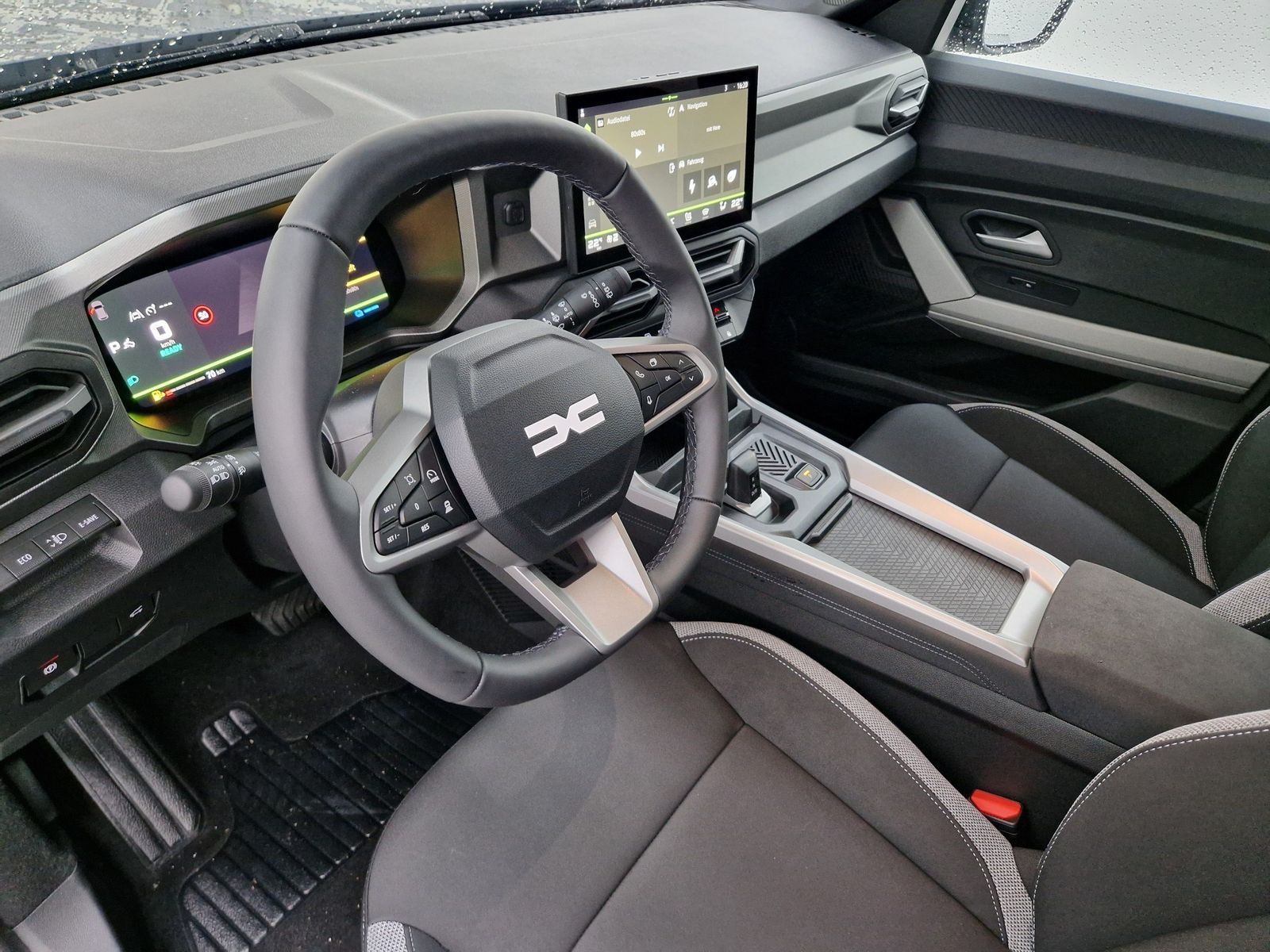 DACIA Bigster  Journey Hybrid 155 City-Paket – Bild 29