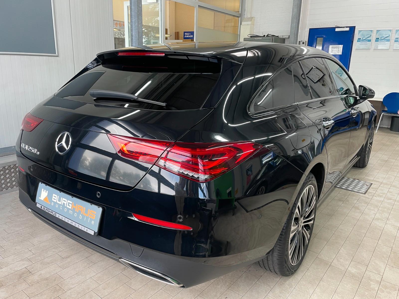 Mercedes-Benz CLA 250 e/SHZ/NAVI/PANO/KARDON/KLIMA/HEAD-UP