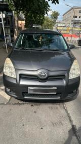 Toyota Corolla Verso - gebrauchte Toyota Corolla Verso aus dem Jahr 2007
