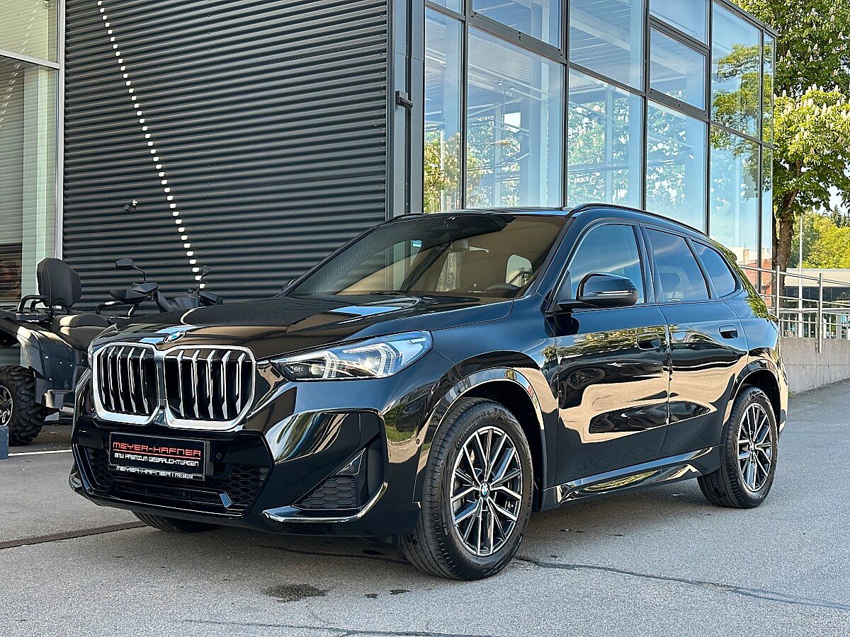 BMW X1 sDrive18i M-Paket Aut. PANORAMA GLASDACH imagem 2