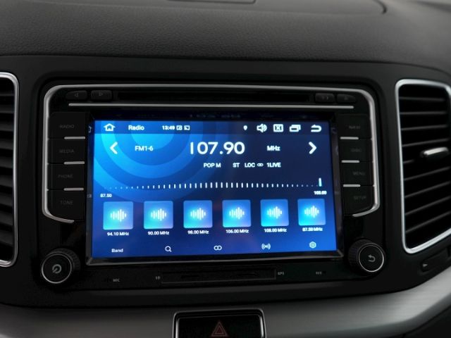 Sharan COMFORTLINE TDI DSG 7-SITZER+NAVI+SITZHEI