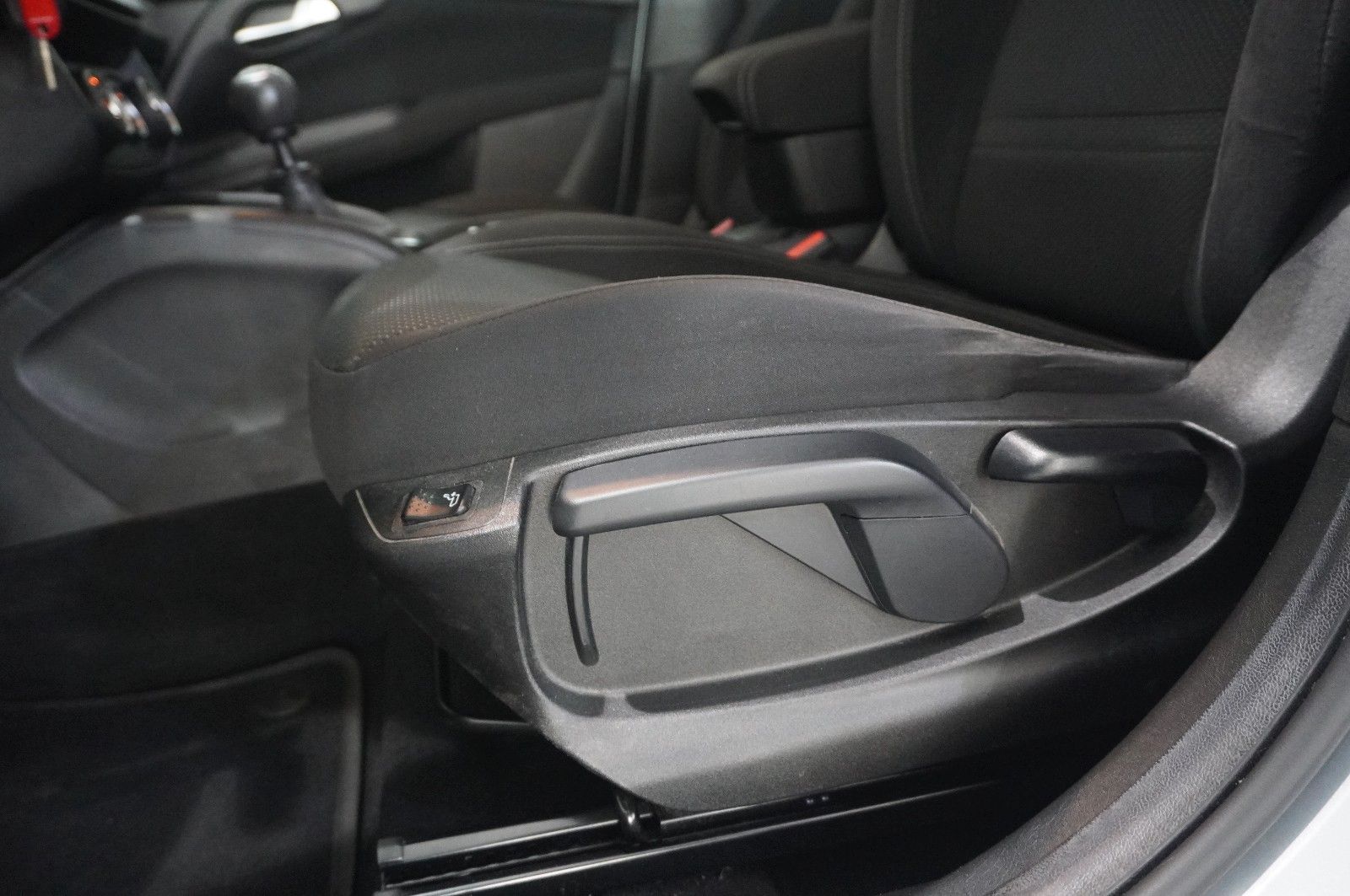 Fahrzeugabbildung Fiat Tipo 1.6D LIM. LOUNGE NAVI/LED/KAMERA/SHZ/TEMP.