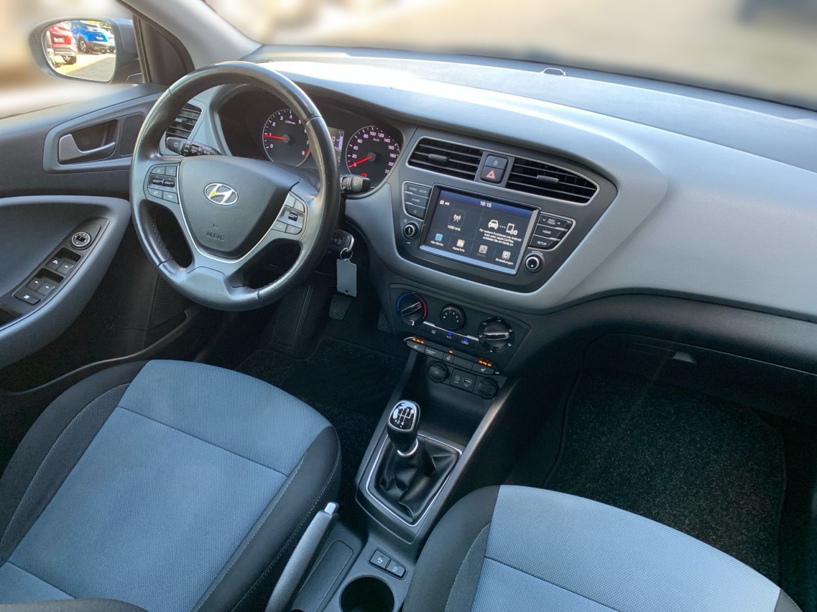 Fahrzeugabbildung Hyundai i20 1.0 Trend blue Kamera Sitzheizung