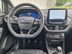 Fahrzeugabbildung Ford Puma ST-Line Vignale Navi LED ACC SiHz RFK AHK