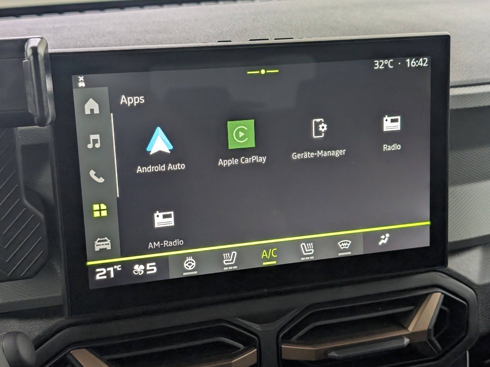DACIA Duster  Extreme Hybrid-G 150 4x4 Technik – Bild 19
