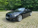 BMW 320i Cabrio - E93 - M-Paket - checkheftgepflegt - BMW 320: E93