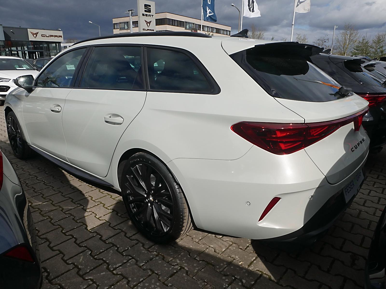 Cupra Leon Sportstourer VZ 2.0 TSI Black Edition 4D