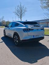 Ford Mustang Mach-E 75 kWh AWD  - Ford Mustang Mach-E von privat