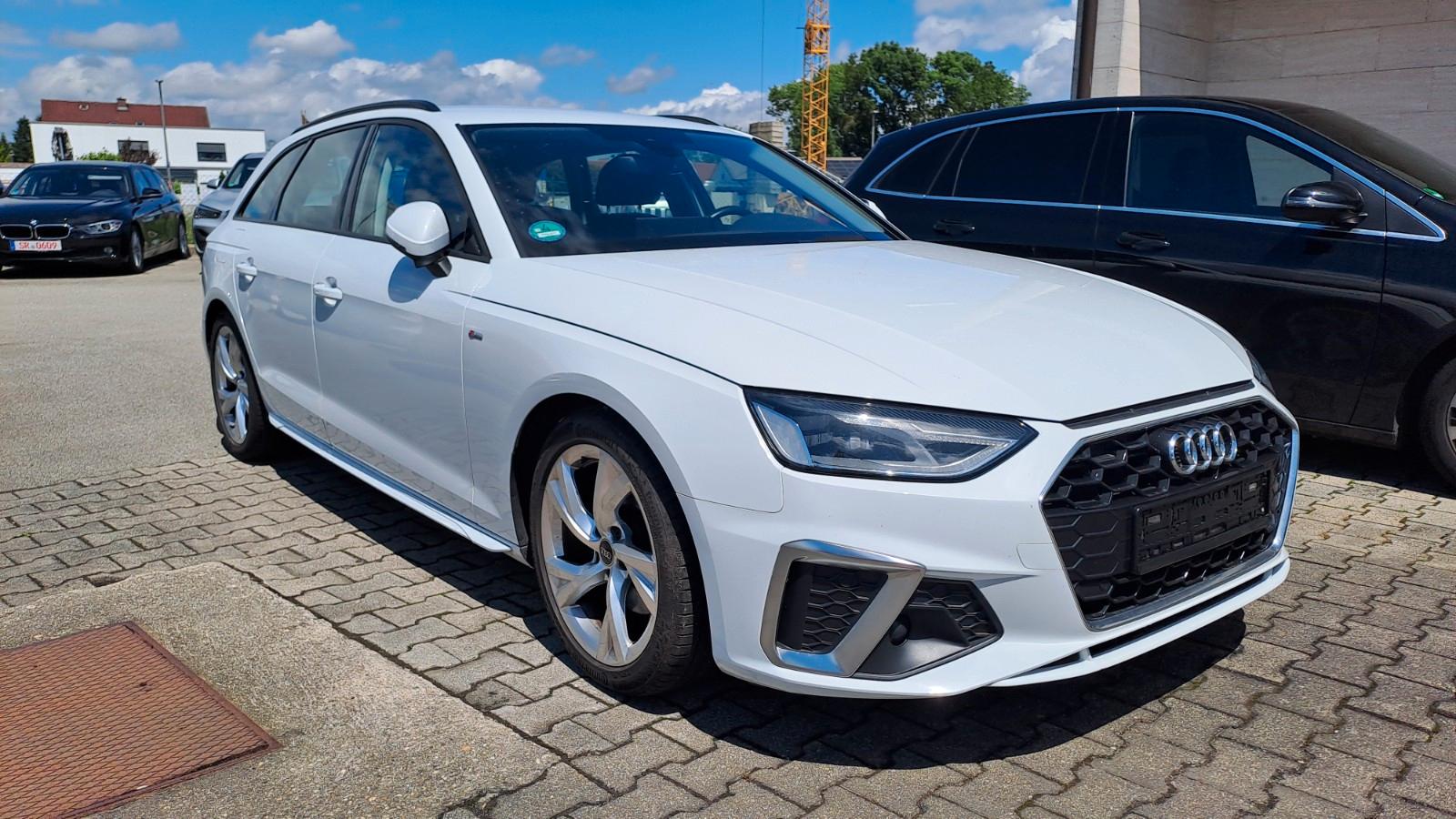Audi A4 Avant 30 TDI S line