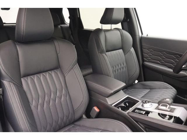 Fahrzeugabbildung Mitsubishi Outlander 2.4 PHEV Top 4WD